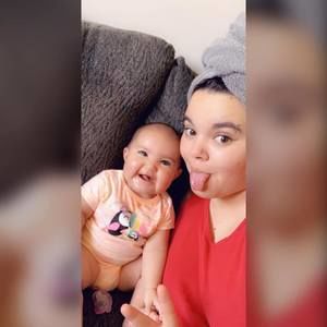 Meet your Posher, Alexis